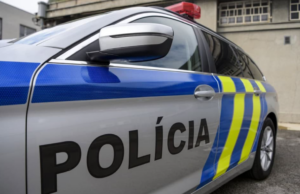 AKTUÁLNE: DRÁMA NA ŠKOLE Žiak chcel bodnúť spolužiaka! Zasahuje množstvo policajtov